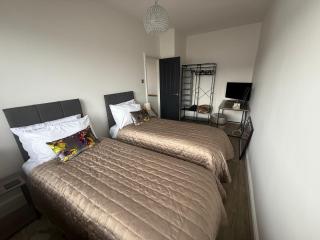 Birkdale Links Lodge - 8