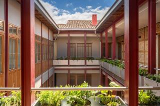 Casa Rosada Candelaria 2BR Private Patio - Bogota - 5