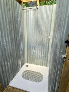 Hendre Glamping Retreat - Clydey - 4