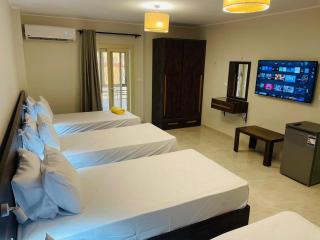R Hostel - 8