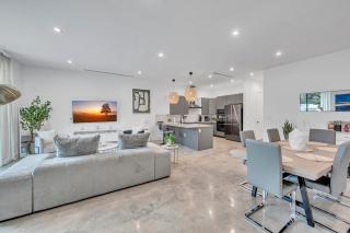 Wonderful New Tropical Pool House North Miami - 7