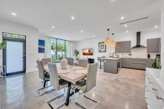 Wonderful New Tropical Pool House North Miami - - 8