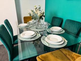 Hambledon House 4BR Entire Home - Middlesbrough - 6