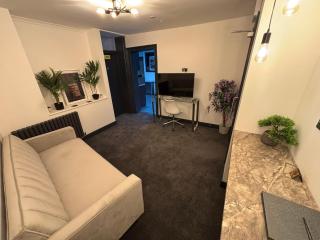 Large 9BR house - central location - Wisbech - 2