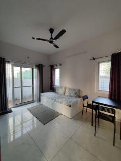 Isiri Service Apartment - Bangalore - 6