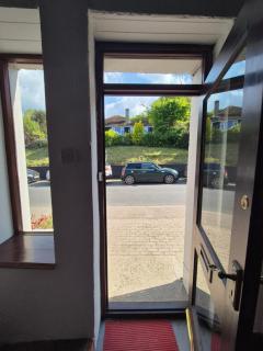 Three bedroom central Newport, Pembrokeshire - Newport - 9