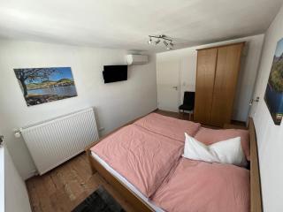 Ferienwohnungen und Appartements - Haus Budinger - Alf - 4