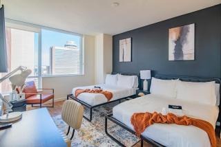 Sky Terrace DT HighRise, Gym, Pool, Parking, W-D,Golf - Phoenix - 9