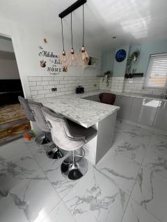 Home away from Home - Manchester - 4