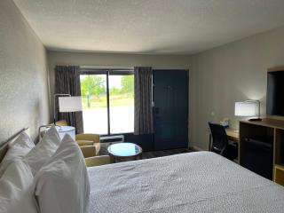 Days Inn by Wyndham Branson Ozarks - Branson - 3