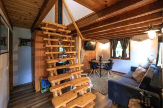 WoodenHouse with two Apartments - Otočac - 8