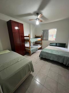 Pé na areia - 1dorm- 5 Hospedes -Garagem - wi fi - próximo a quiosques 7 Bairro Aviação - Praia Grande - 7
