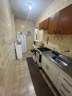 Pé na areia - 1dorm- 5 Hospedes -Garagem - wi fi - próximo a quiosques 7 Bairro Aviação - Praia Grande - 6
