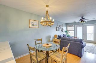 Beach and Pool Access at Condo on Cedar Key! - Cedar Key - 4