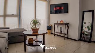 Luxury King Suites - FREE Pool, Gym & Parking - Buen Rollo Escapes - Guatemala - 3