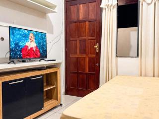 Flat Moderno com Wi-Fi e Smart TV - 3 Min da Rodoviária e Próximo à Praia do Forte - Cabo Frio - 5