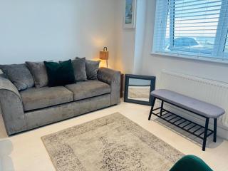 Modern, Tiny Home, Beach Retreat - Southerndown - 0