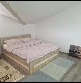 Square Apartment - 3