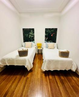 Old town city center By Sleep in Bilbao - Bilbao - 7