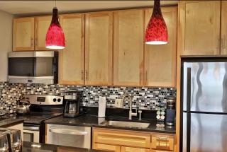 Spacious 2BR, 3BA Vermont Condo with EV Station, Ski Rental Deals & Summer Pool - 1