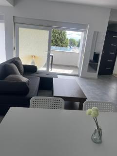 Moderne Residenz mit mehreren Balkonen - 9