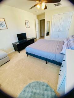 Bedroom with Private Bathroom in Dale City VA - Dale City - 3