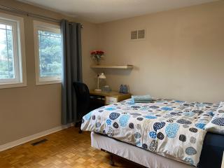 Comfort Rooms near Toronto Airport - Mississauga - 5
