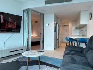 Sky High Apartment in Brisbane Skytower by Cllix - Brisbane - 4