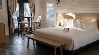 Colonial Hotel & Suites - 3