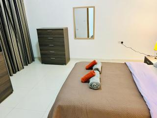 Huge and Stylish, St Julian's Central 2BR with 2 BATHS - St Julian's - 1