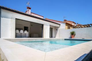 Villa de rêve avec piscine privée, entièrement rénové - 9