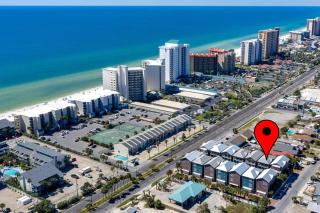 Serenity by the Sea! 4BR Retreat, Sleeps 12, Walk to Beach - Panama City Beach - 6