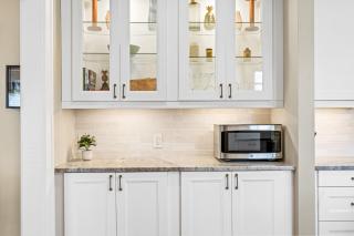 Luxurious Retreat in Historic Downtown Burlington - Burlington - 1