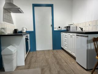School Cottage - 8