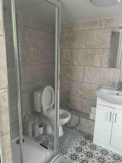 Ciru House-No 25 - Kenton - 2