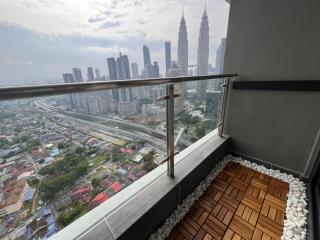 Legasi Kg Bharu with KLCC view near LRT Station - Kuala Lumpur - 9