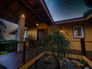 Relax At This Hillside Retreat That Overlooks The Lush Forest And The Caribbean, - West End - 6