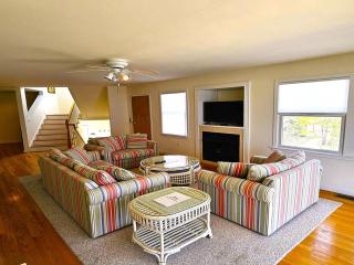 Large Contemporary Ocean Block Home - Loveladies - 8
