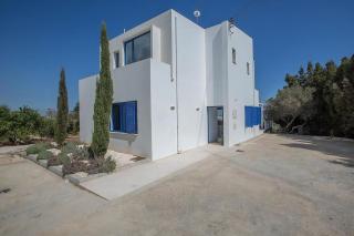 Villa Ioanni Helios - Stunning 4 Bedroom Protaras Villa - Few Minutes Drive To Fig Tree Bay - Protaras - 2