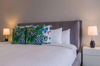 Azure Beach Residences - Palm-Eagle Beach - 5