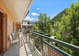 3 Bedroom Premier Vacation Rental In Heart Of Downtown Aspen - Walk To Gondola! - 3