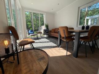 Luxurious Chalet Retreat in Veluwe - Beekbergen - 9