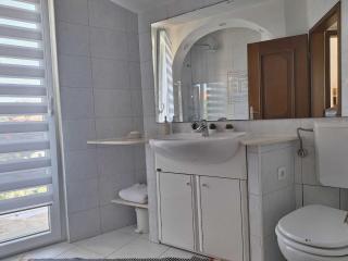 Sea View Apartment Povljana - One Bedroom Apartment with Sea View - Povljana - 1