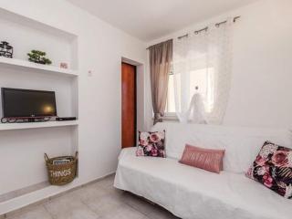 Charming One Bedroom Apartment Povljana - One Bedroom Apartment - Povljana - 0