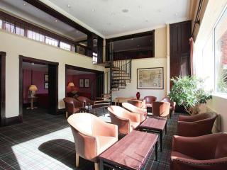Sunday Winchester Wessex Cathedral Hotel Compact - Southampton - 7