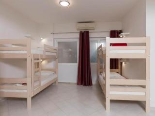 Hostel Free Bird - Bed in Five Bed Mixed Dormitory Room 4 - Dubrovnik - 1