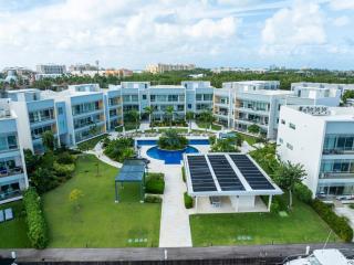 Modern Luxury 2bed by 7 Mile Beach - 6