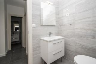 Beautiful and large 80 m2 apartment with 3 balconies - Biograd na Moru - 7