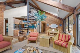 Beach Grove home - 6