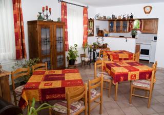 Varga Apartmanház - 1
